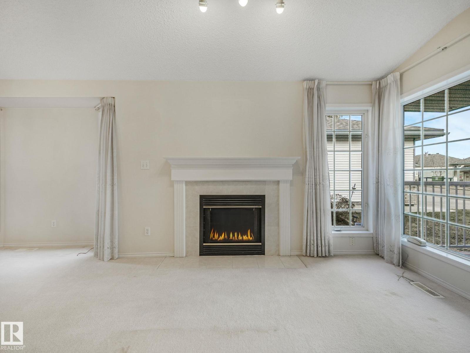 #23 9731 174 ST NW, Edmonton