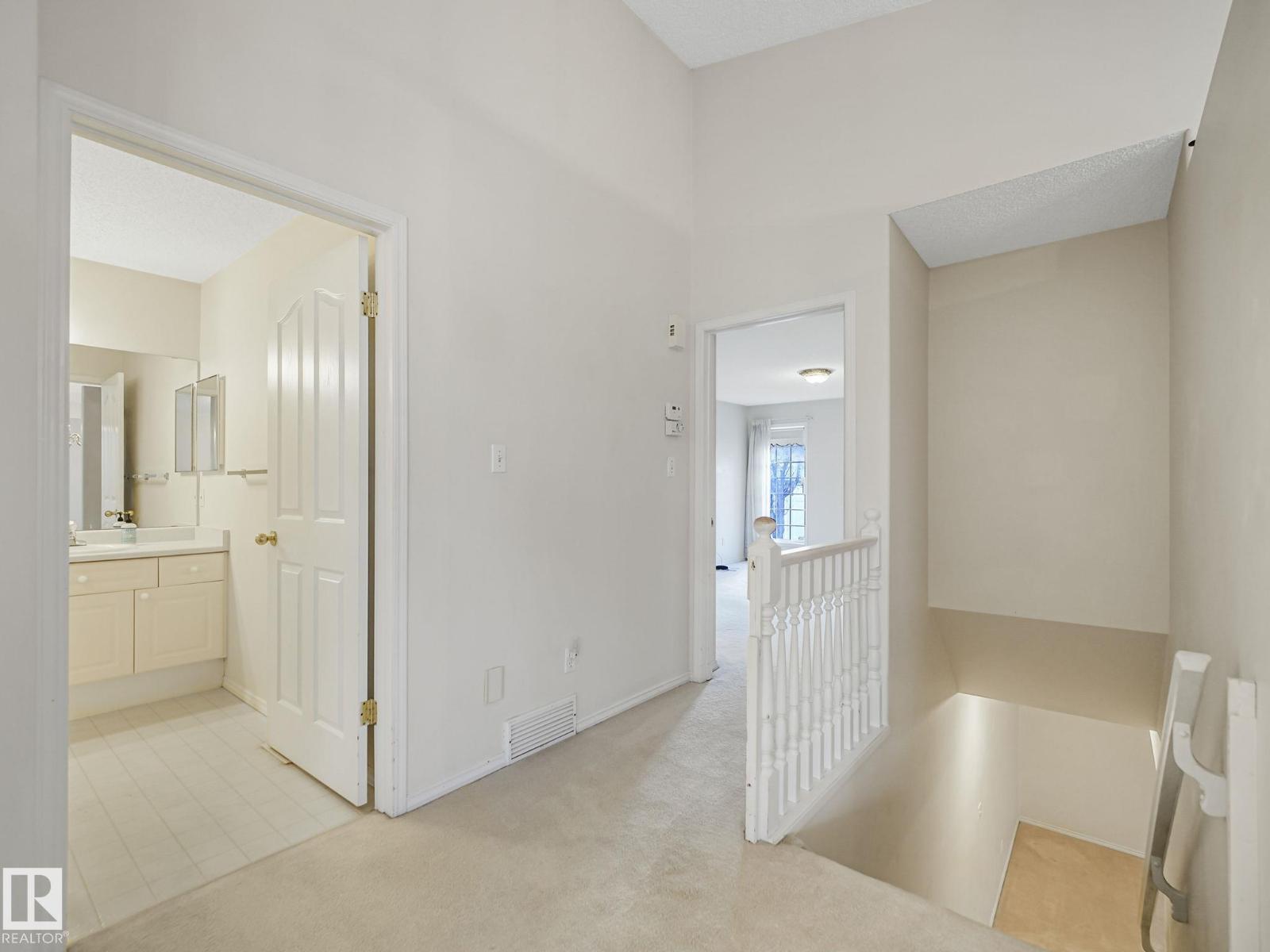 #23 9731 174 ST NW, Edmonton