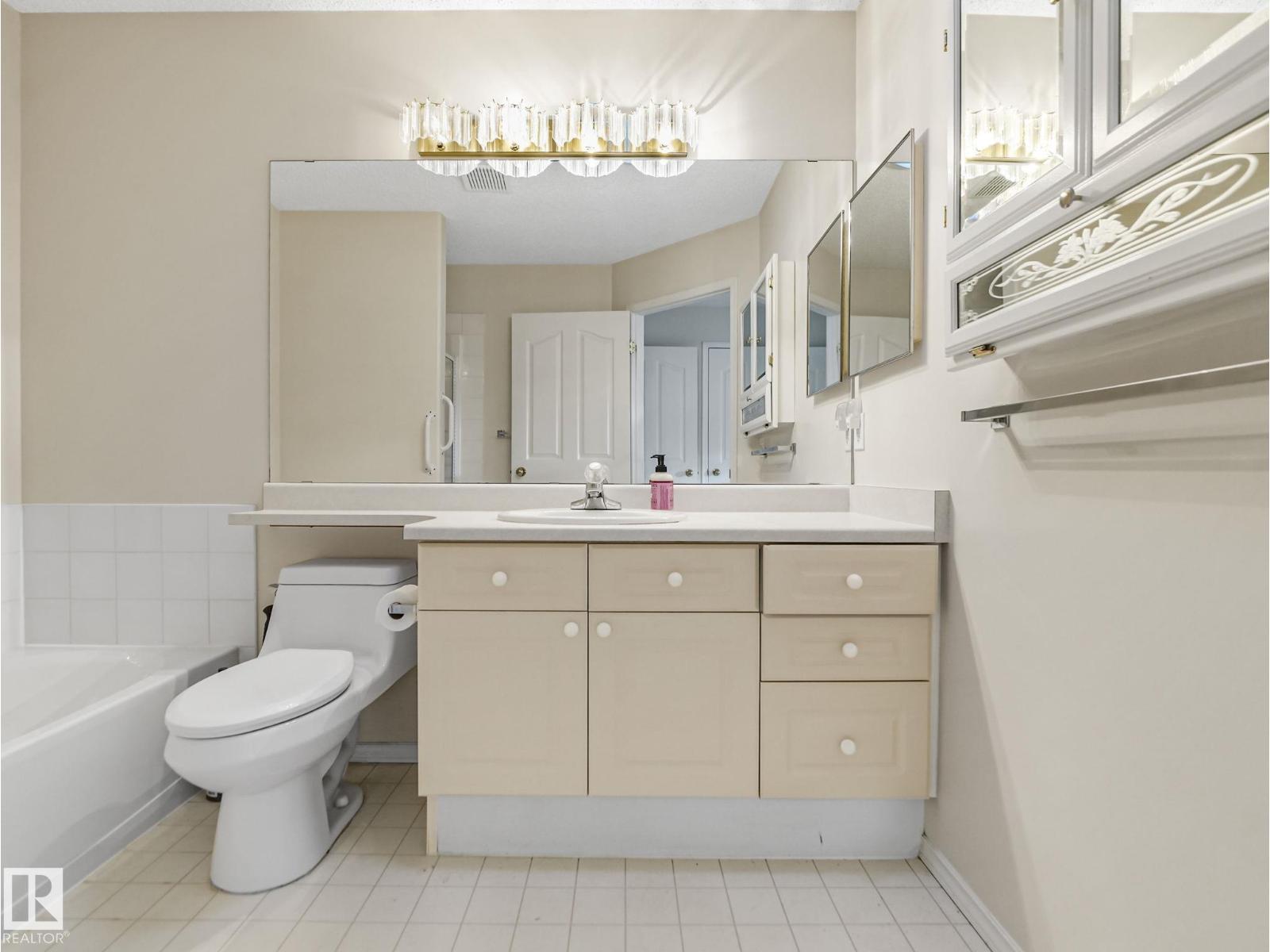 #23 9731 174 ST NW, Edmonton