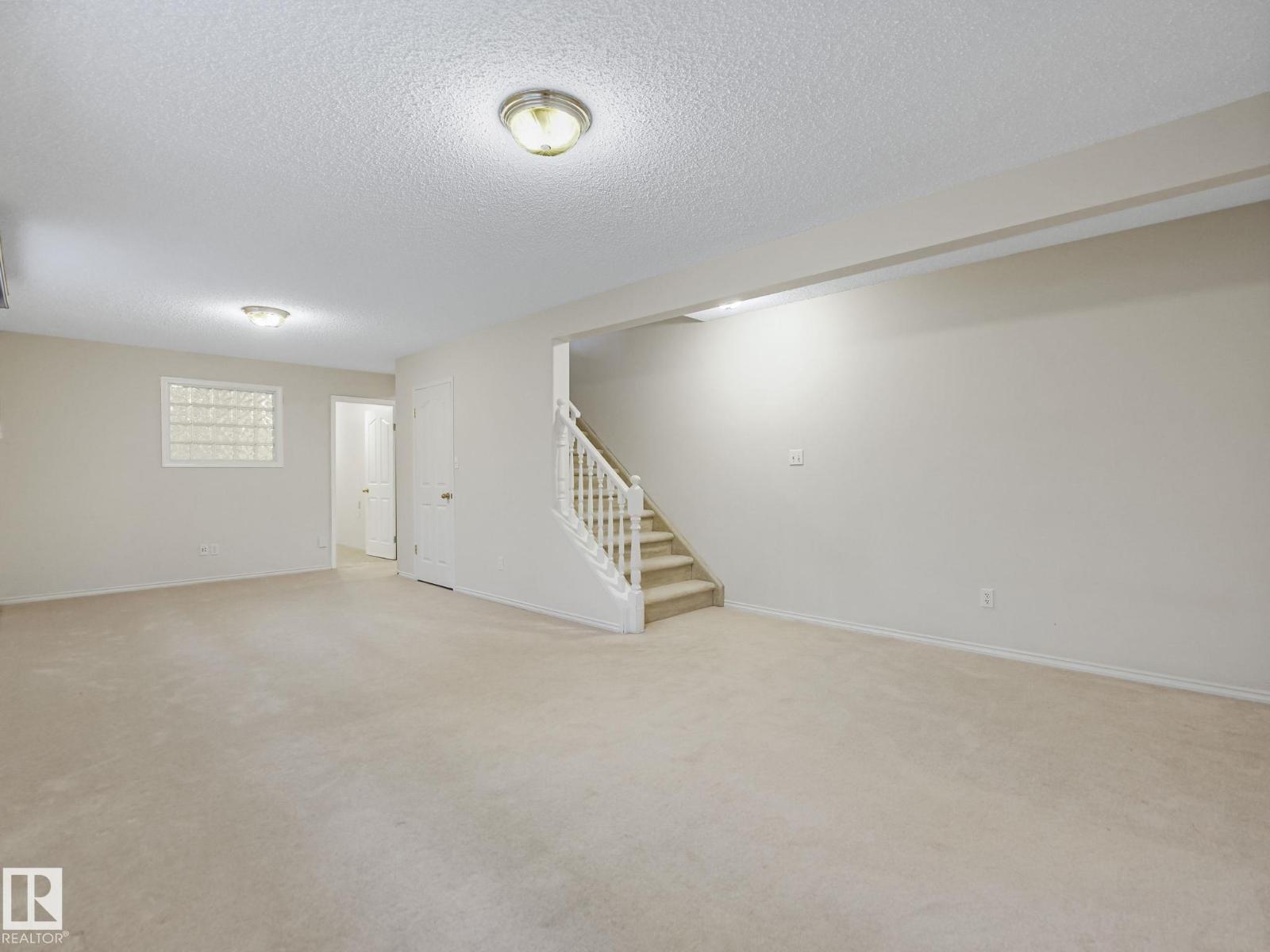 #23 9731 174 ST NW, Edmonton