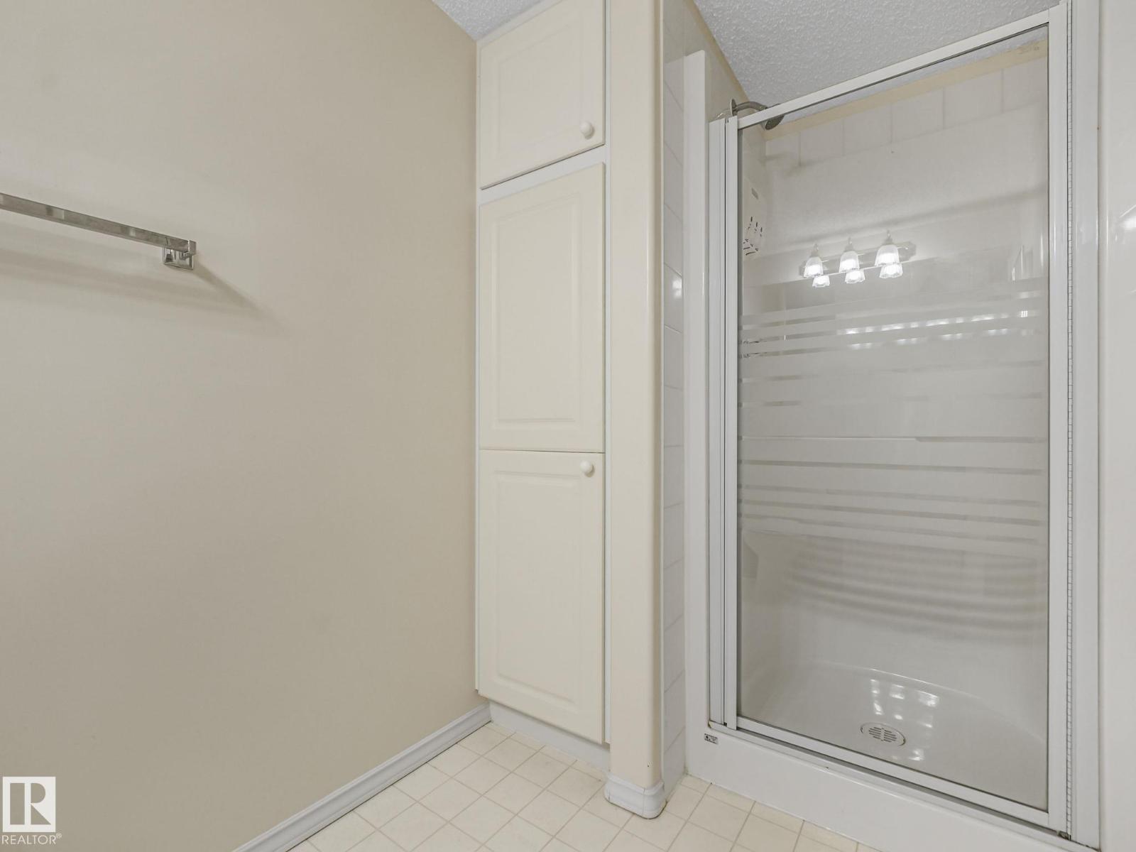 #23 9731 174 ST NW, Edmonton