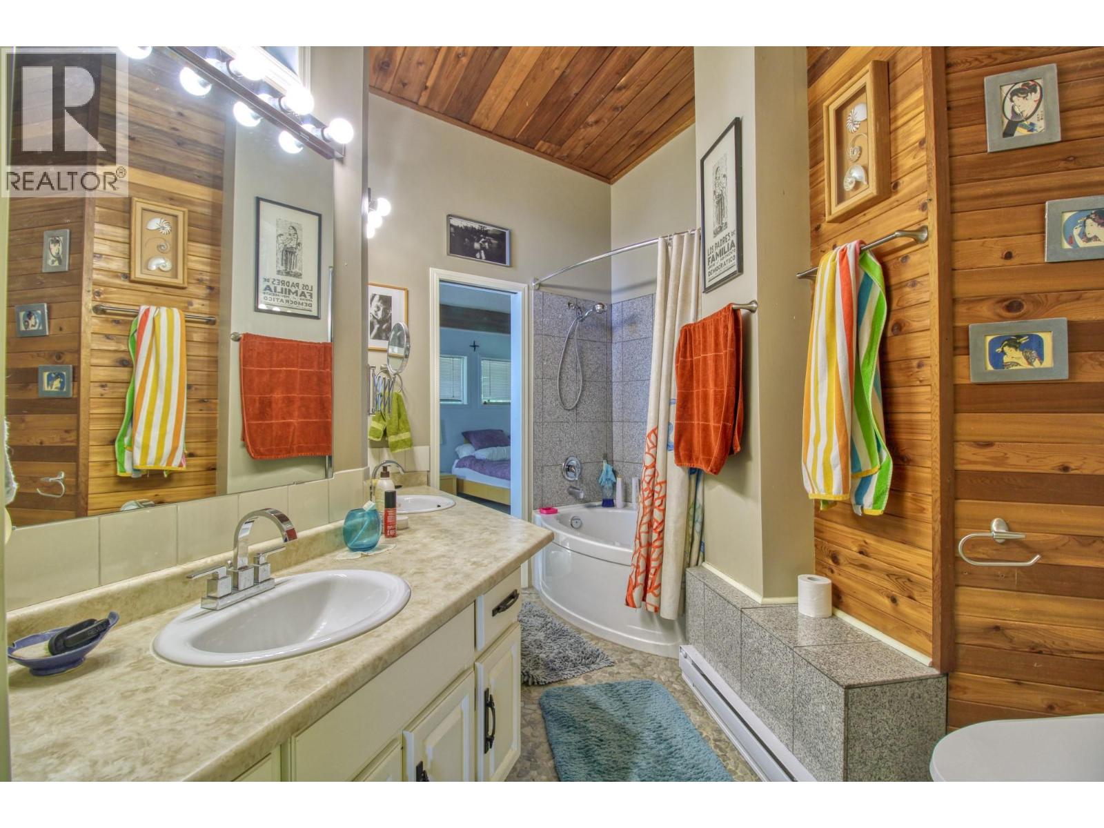  405 Kildare Way, Vernon