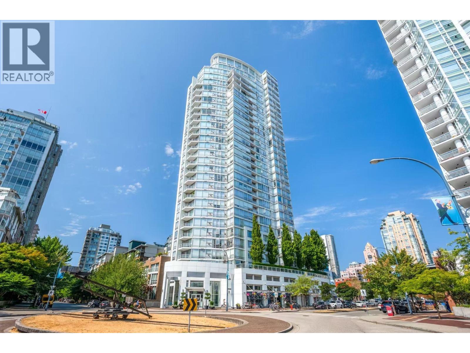 1901 1201 MARINASIDE CRESCENT