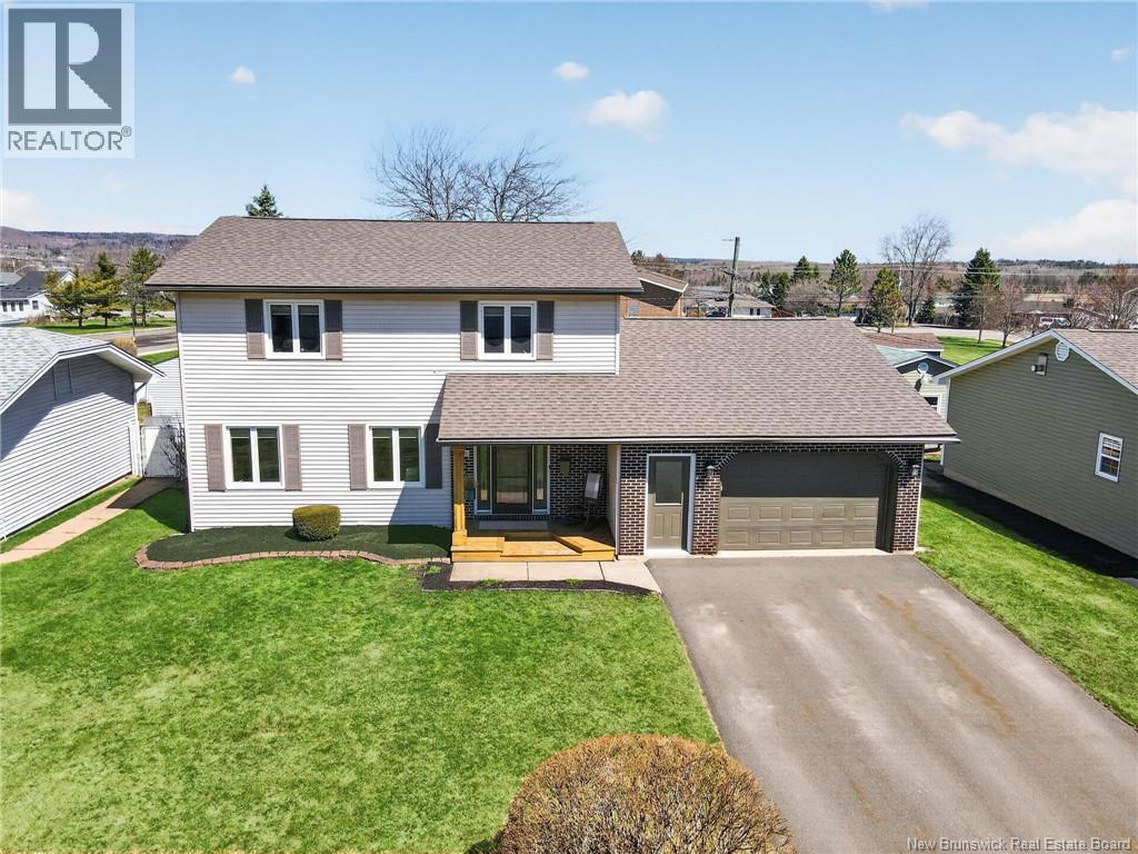 37 Teakwood Way - 40