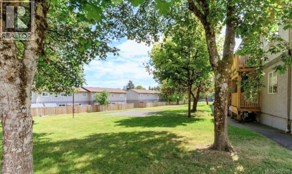 #4 3271 Cowichan Lake Rd - 13