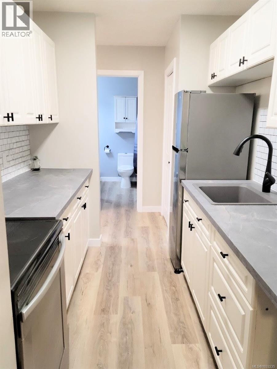 #4 3271 Cowichan Lake Rd - 4