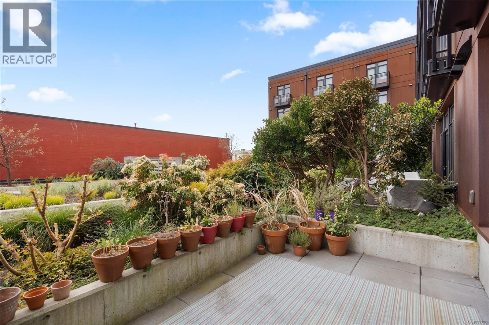 #220 515 Chatham St - 10