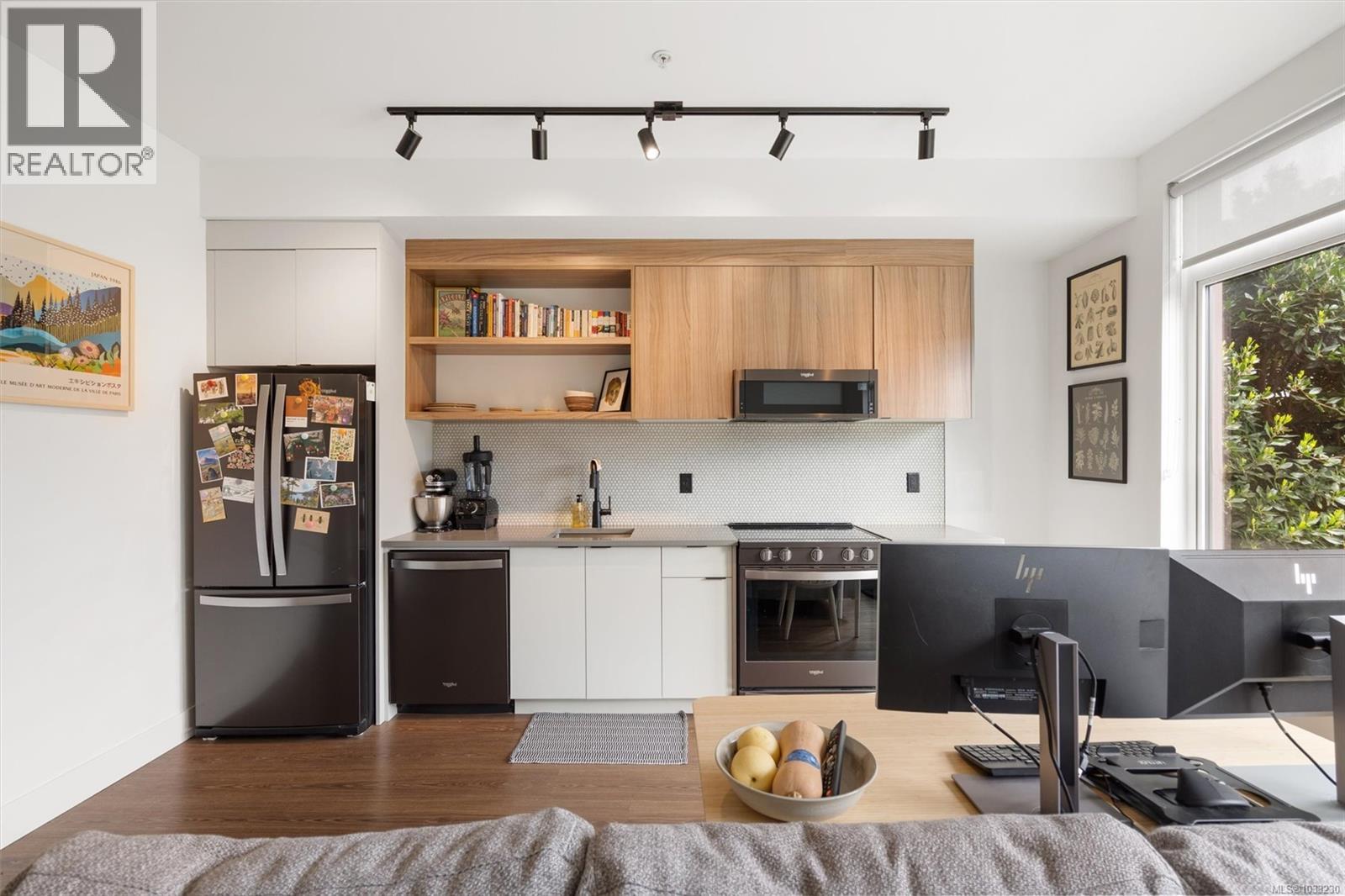 #220 515 Chatham St - 13