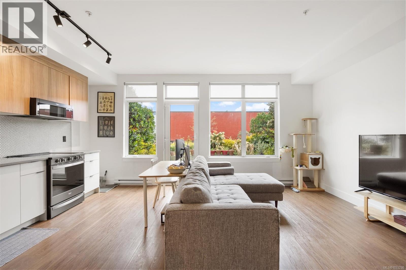 #220 515 Chatham St - 6