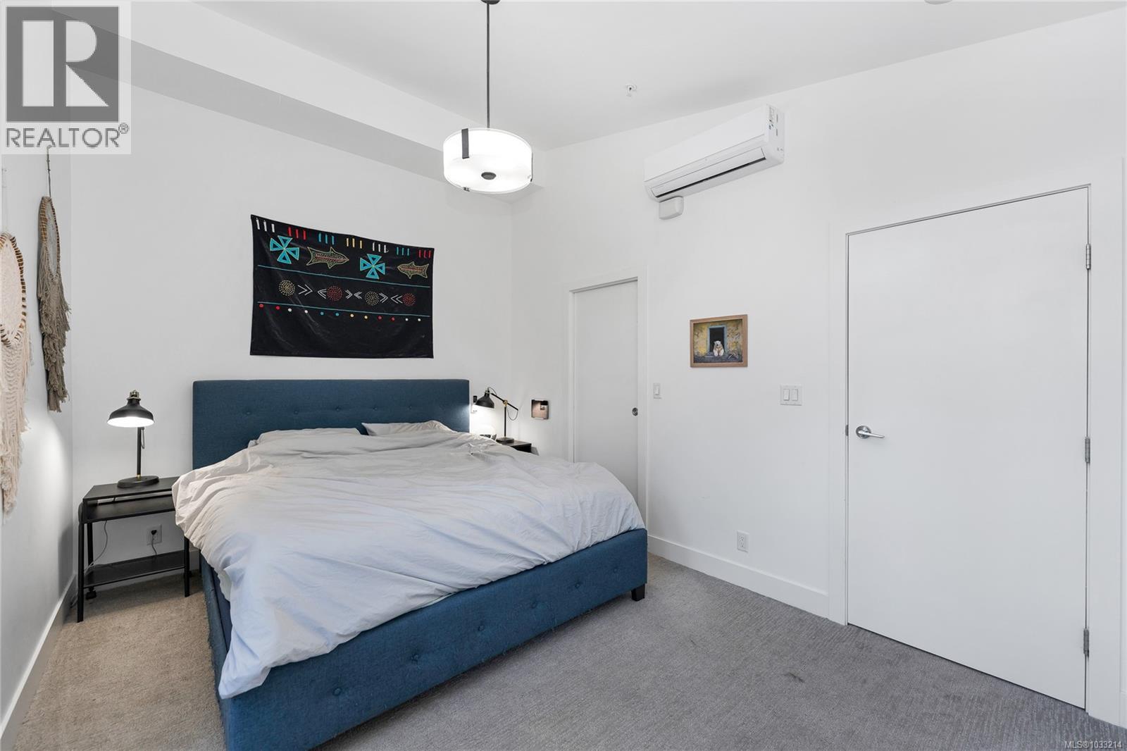 4 991 McKenzie Avenue, Saanich