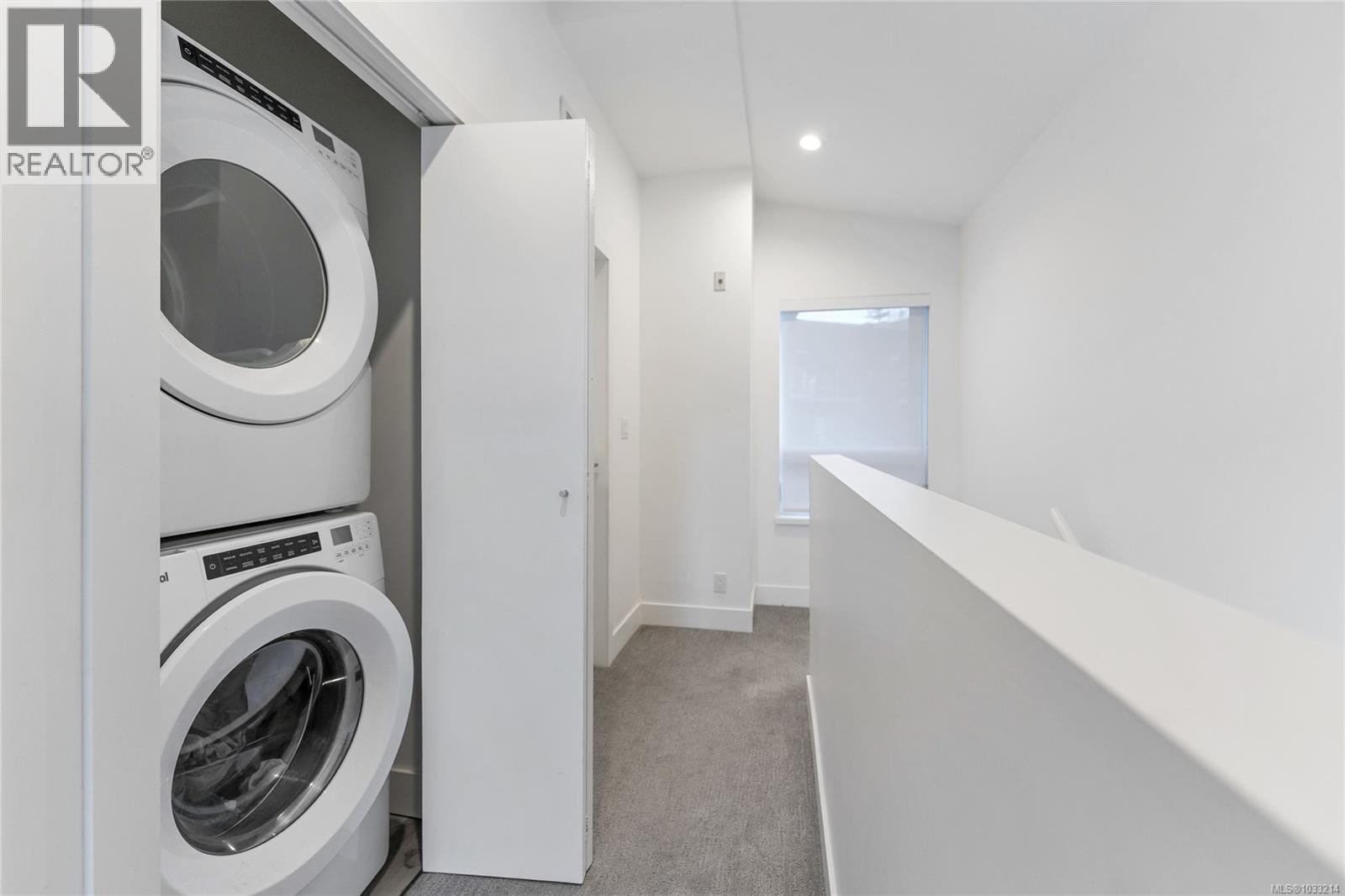 4 991 McKenzie Avenue, Saanich