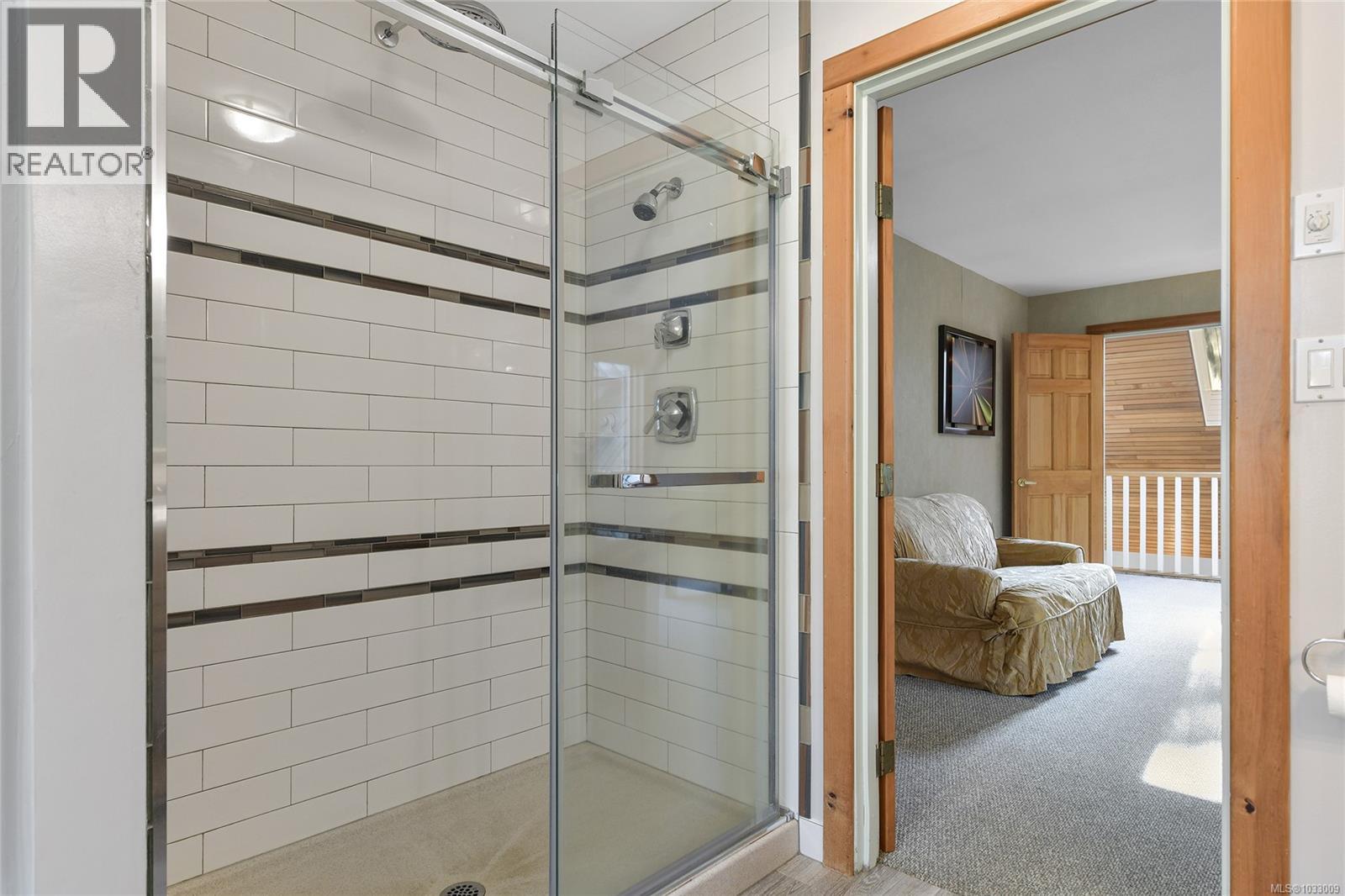  4836 Spring Road, Saanich