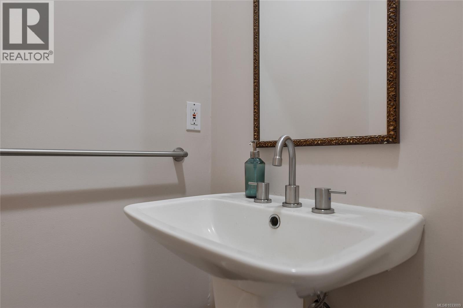  4836 Spring Road, Saanich