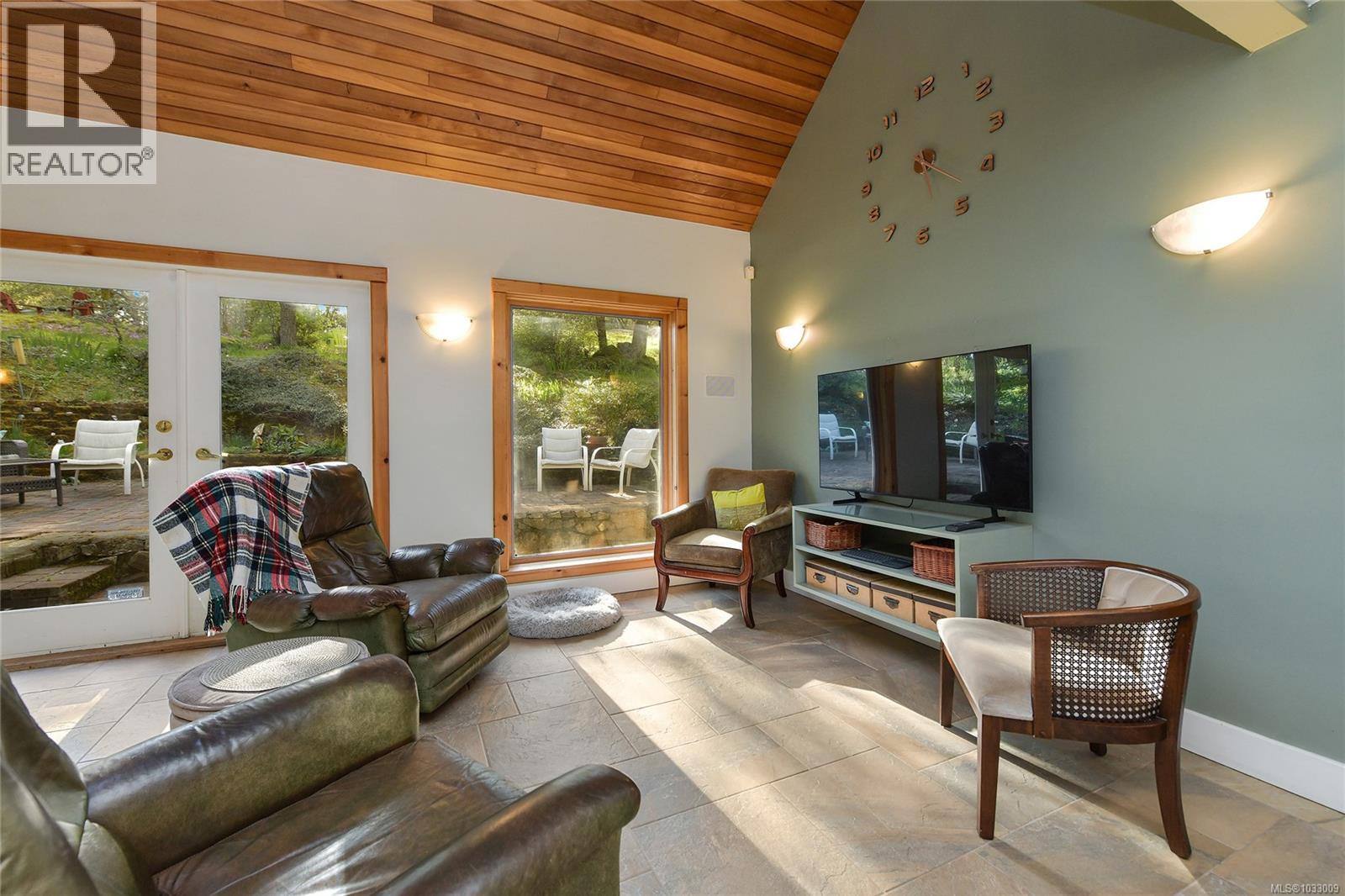  4836 Spring Road, Saanich