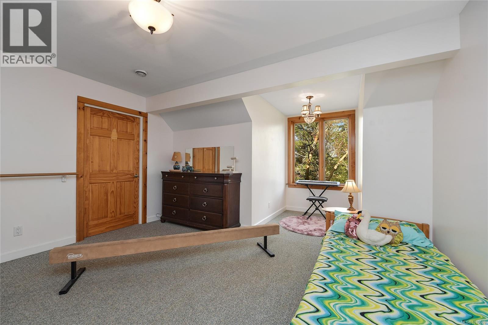  4836 Spring Road, Saanich