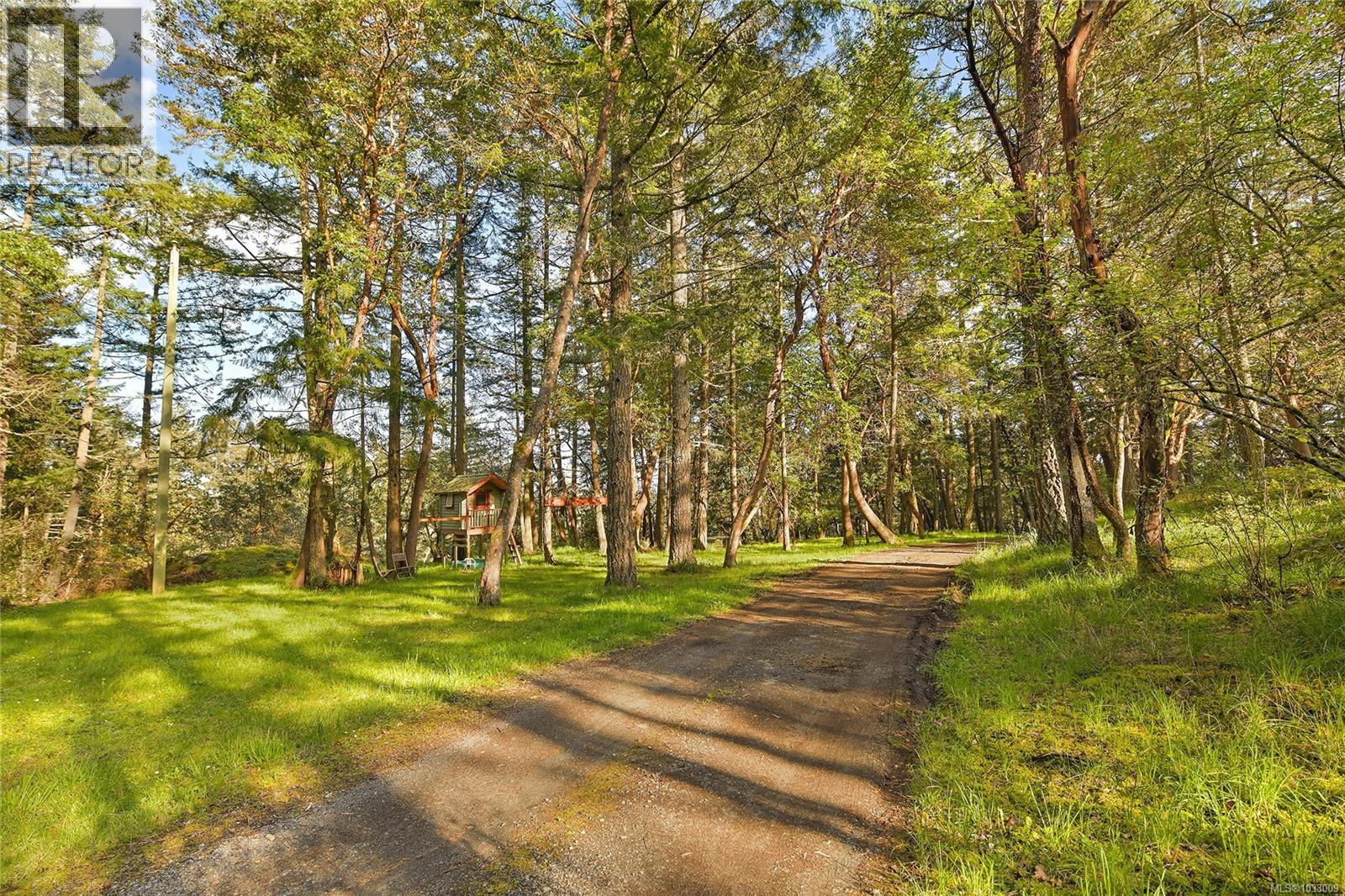  4836 Spring Road, Saanich