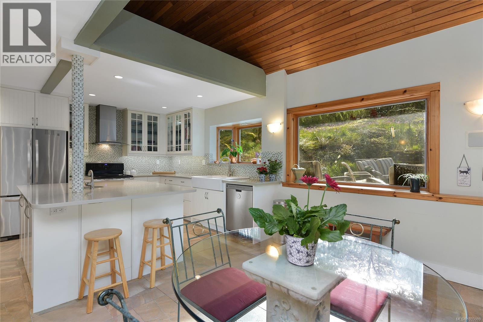  4836 Spring Road, Saanich