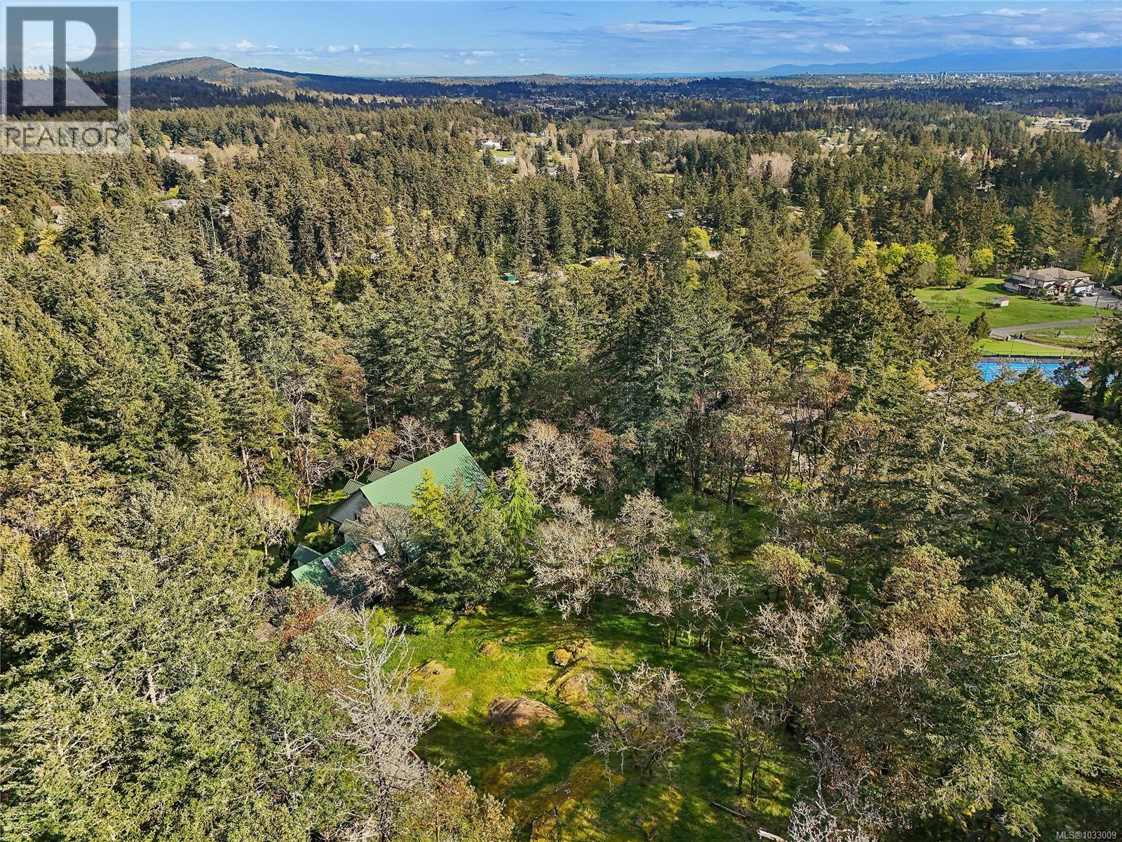  4836 Spring Road, Saanich