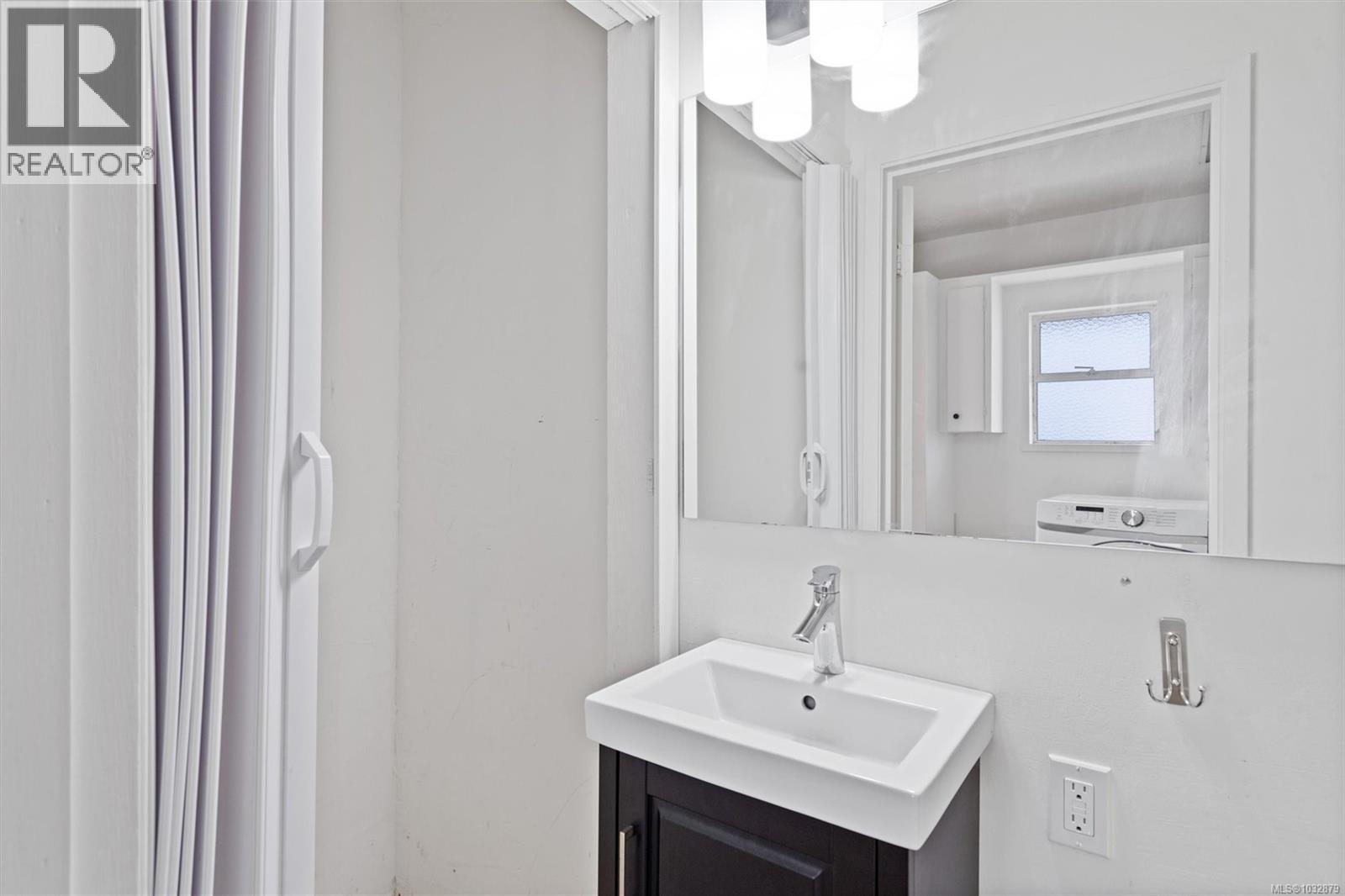  1675 Earle Street, Victoria