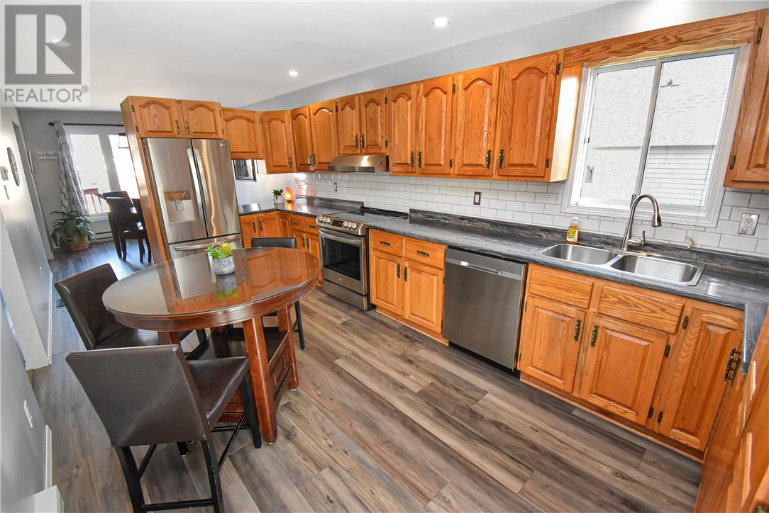 215 Orell St, Garson, Ontario, P3L1B5 — Photo 15