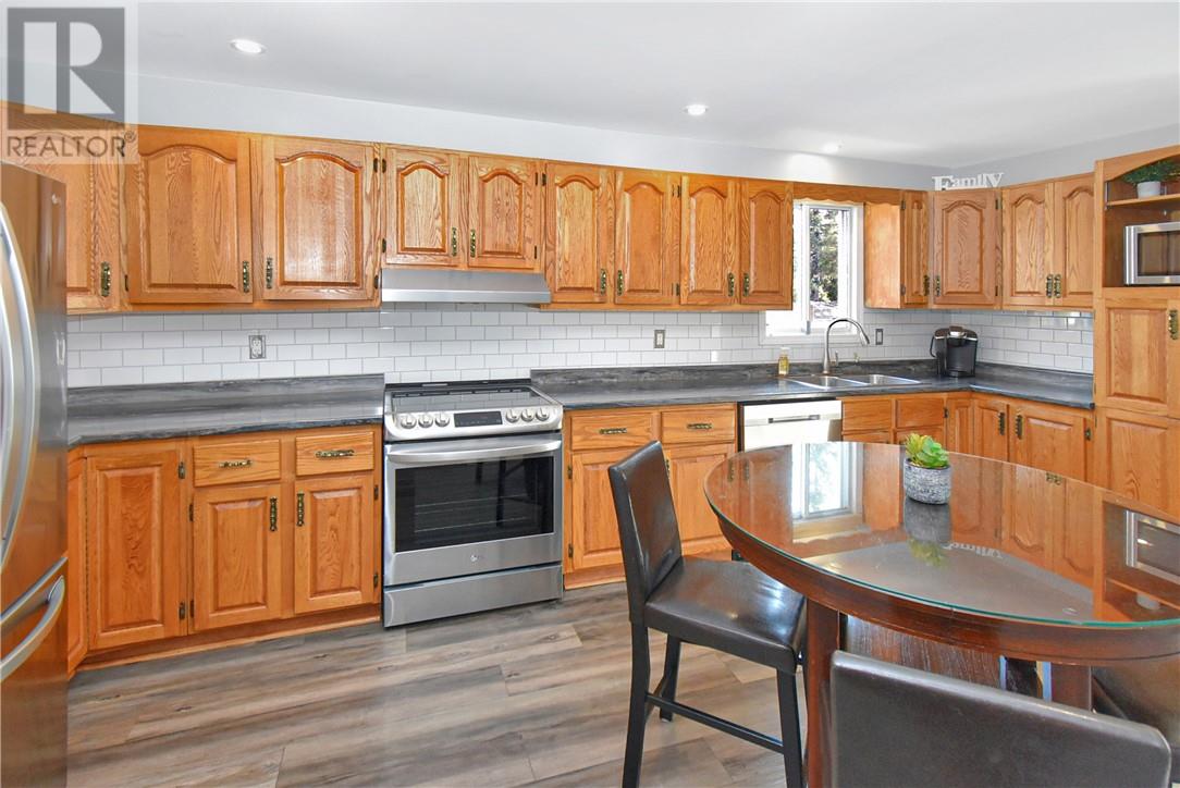 215 Orell St, Garson, Ontario, P3L1B5 — Photo 16
