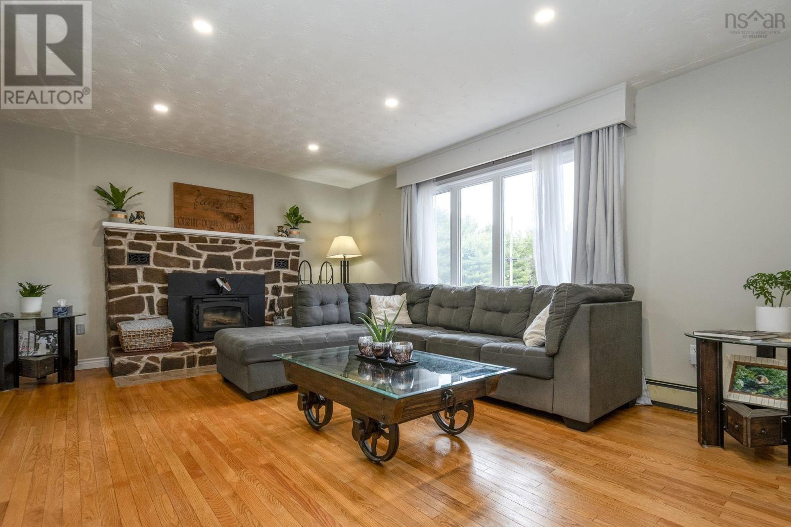 Property 7 of 49 of 61 Aldred Road