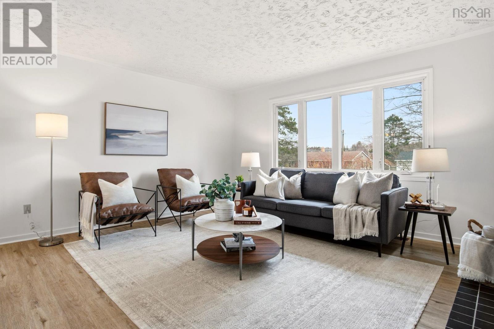 Property 2 of 33 of 27 Attwood Crescent