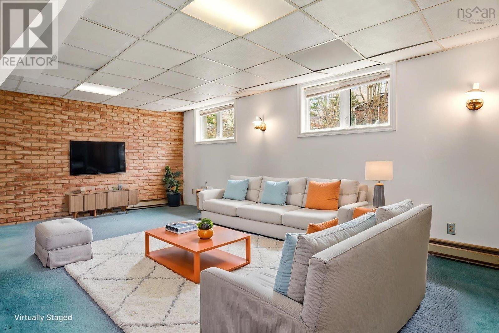 Property 22 of 33 of 27 Attwood Crescent