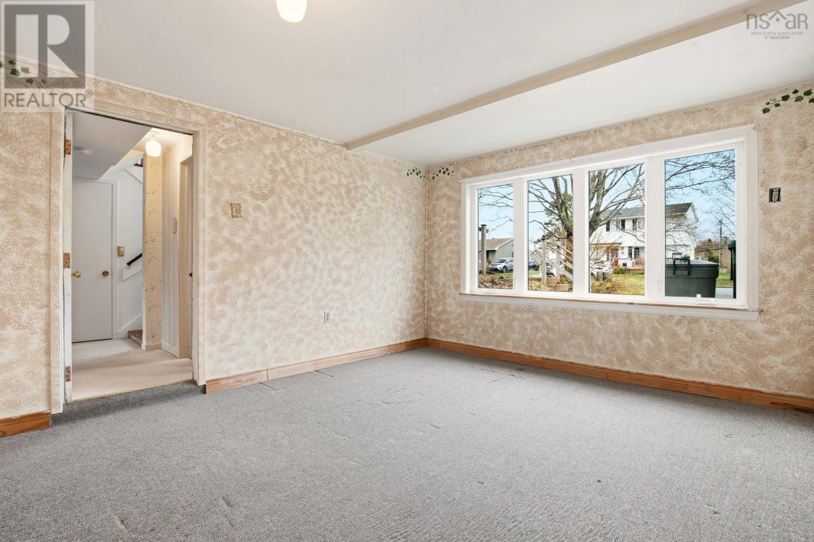 Property 27 of 33 of 27 Attwood Crescent