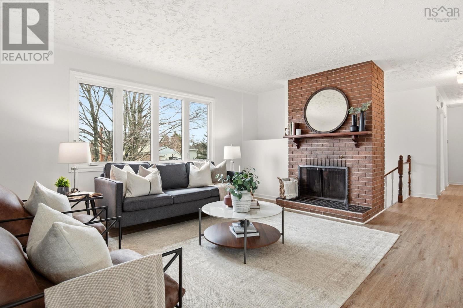 Property 3 of 33 of 27 Attwood Crescent