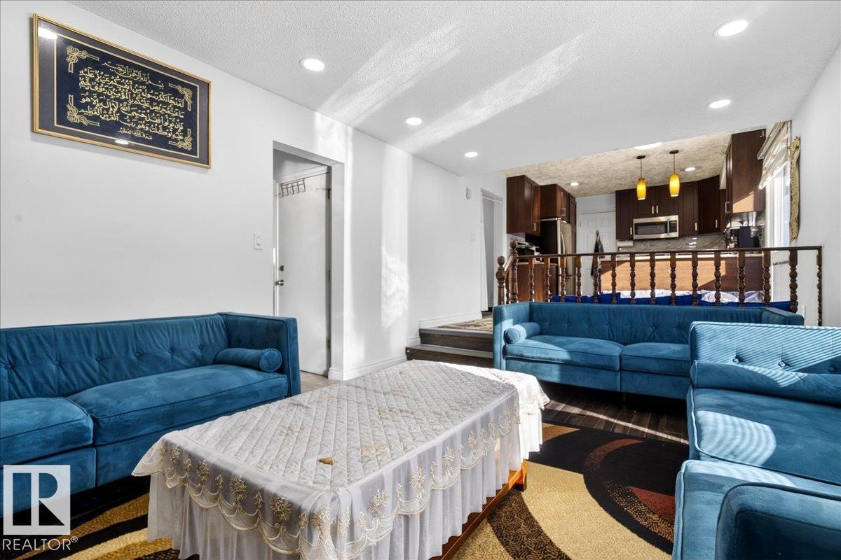15815 124 ST NW - 16