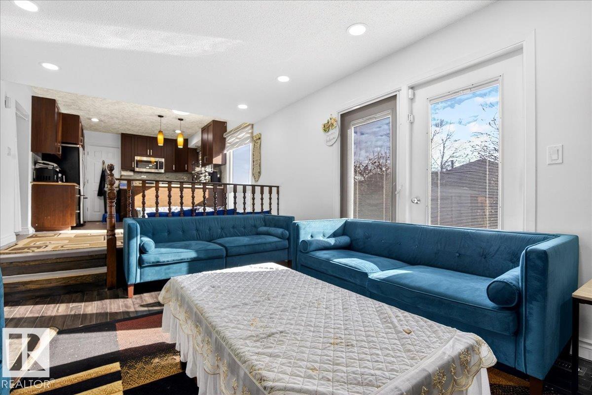 15815 124 ST NW - 17