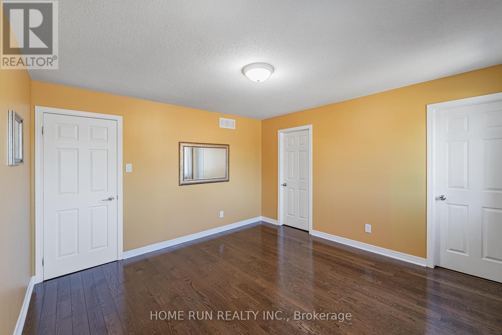 5 THUNDERBIRD CRESCENT — photo 26