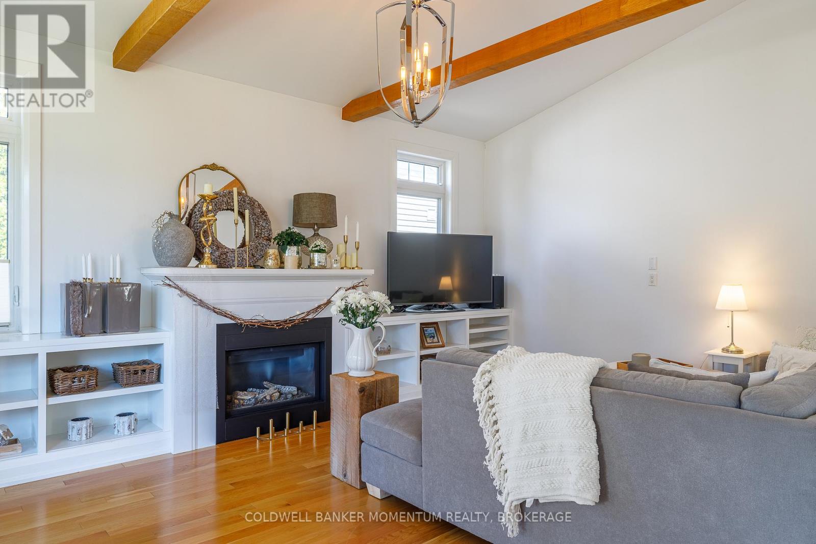 32 ANNMARIE DRIVE - 24