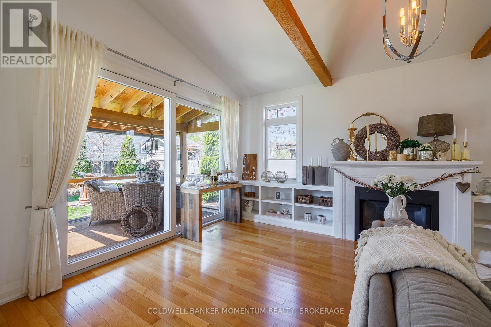 32 ANNMARIE DRIVE - 25