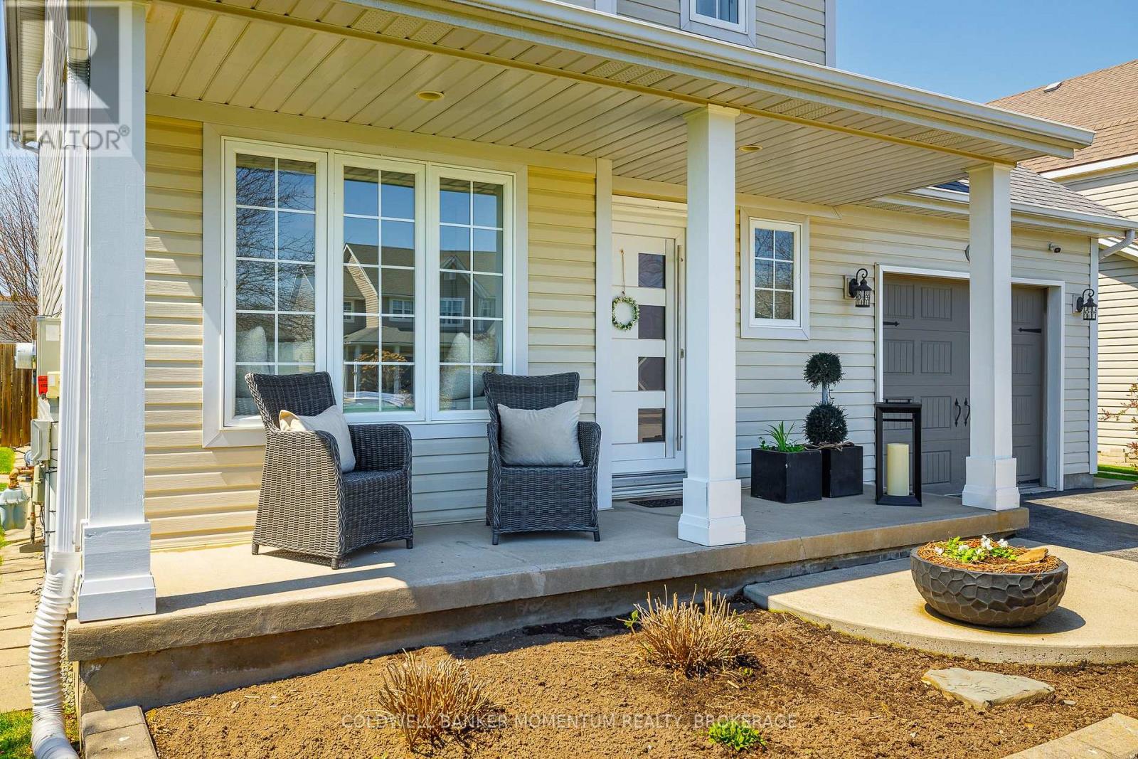 32 ANNMARIE DRIVE - 4