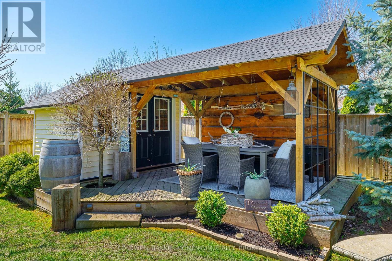 32 ANNMARIE DRIVE - 44