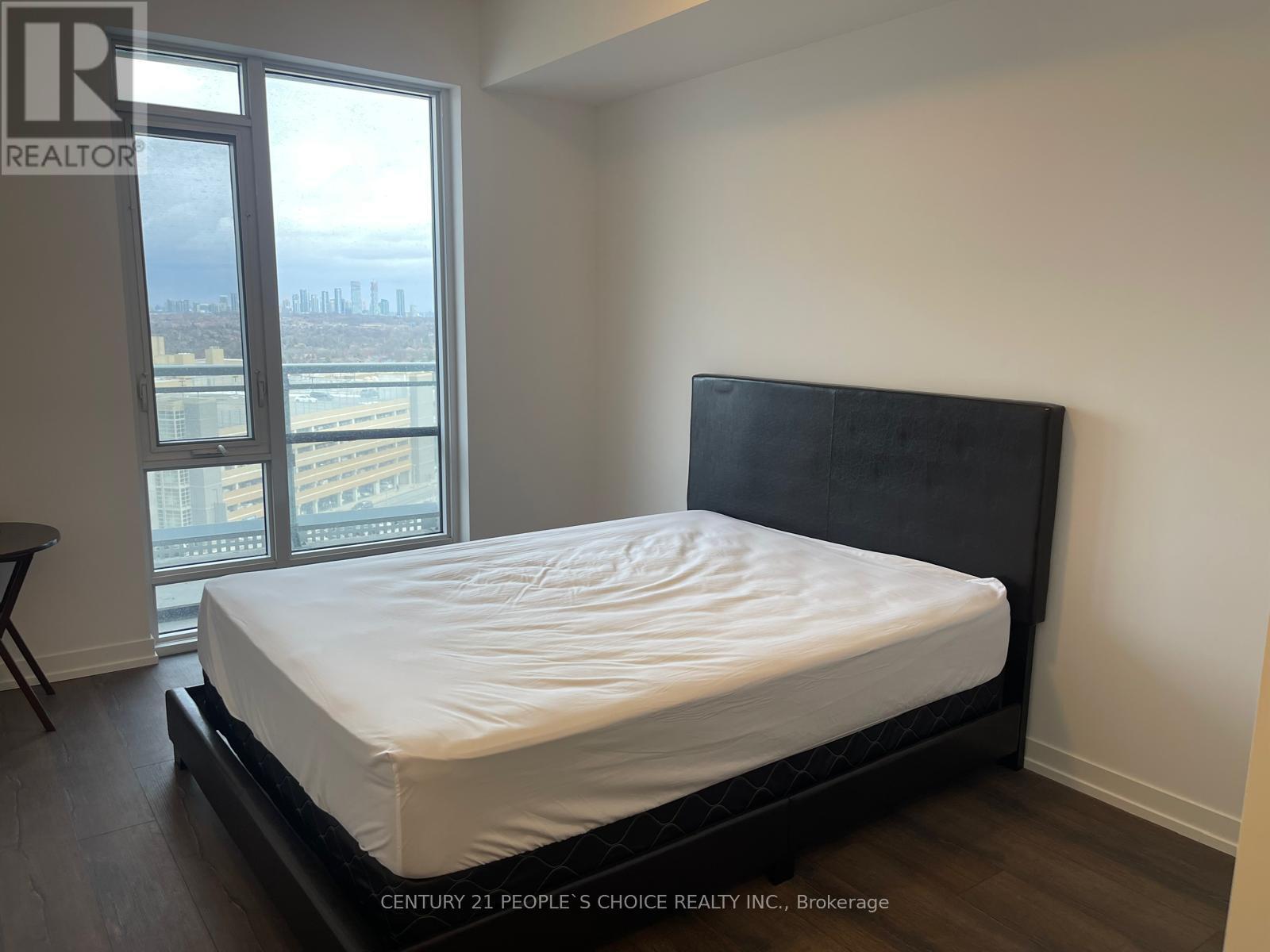 #810 2520 EGLINTON AVENUE W - 20