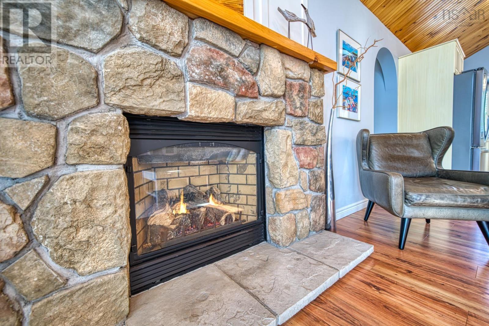 Property 19 of 50 of 193 Red Tail Drive