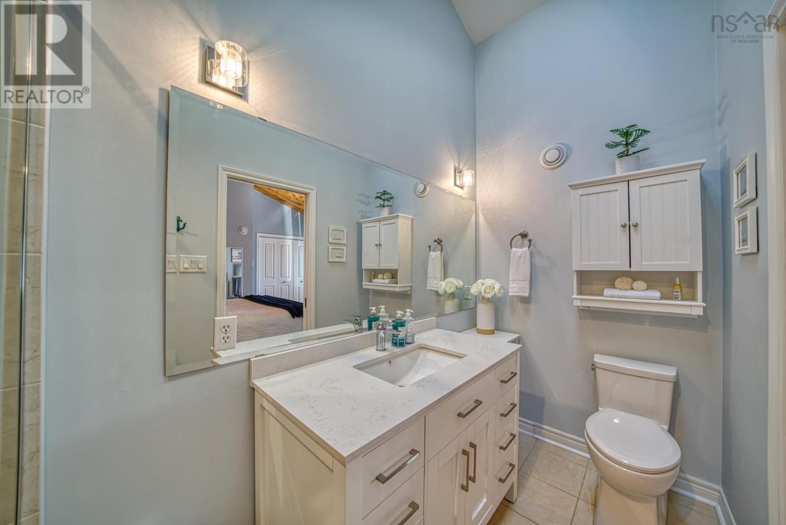 Property 25 of 50 of 193 Red Tail Drive