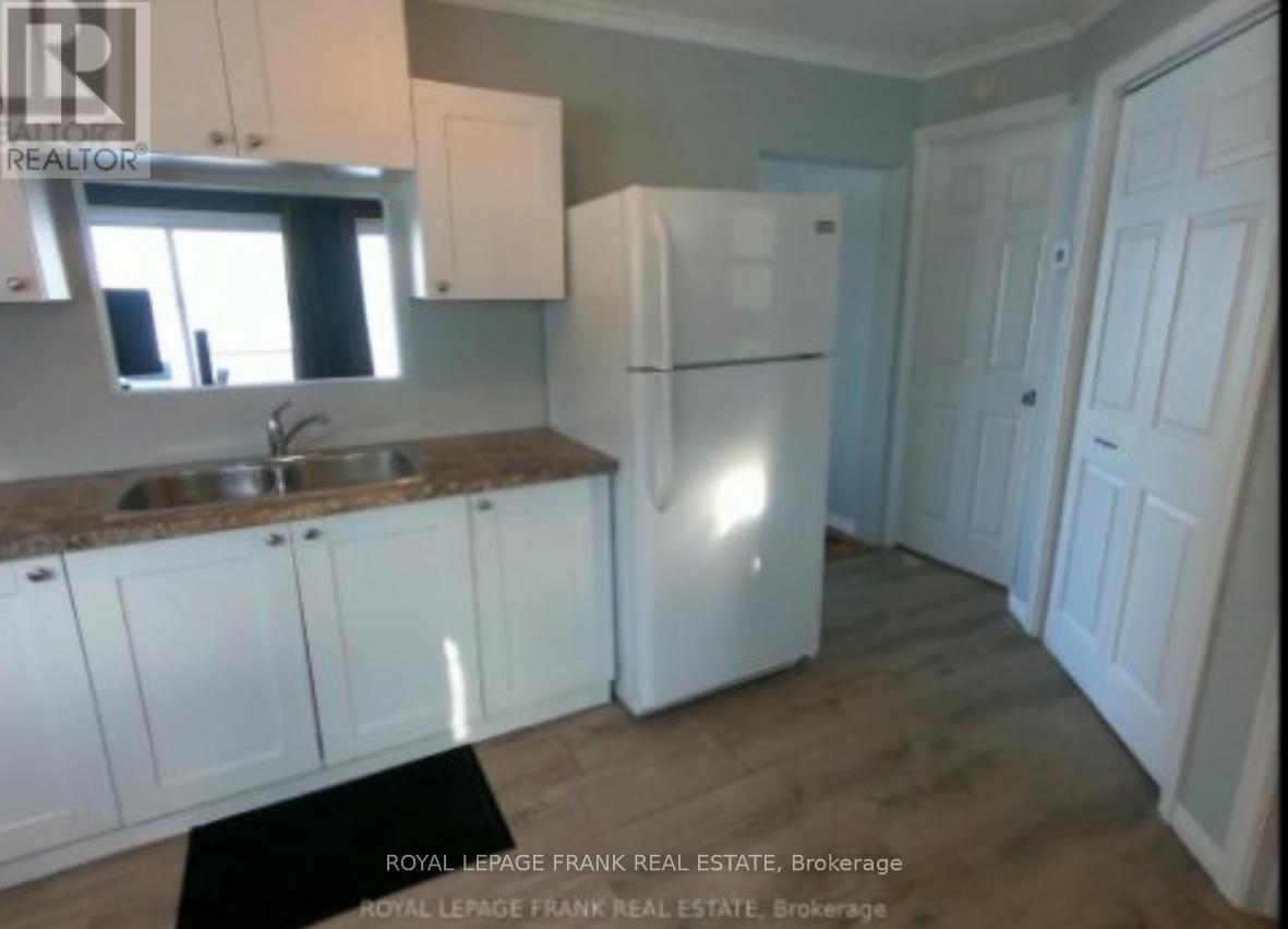 #17 6108 CURTIS POINT ROAD - 7