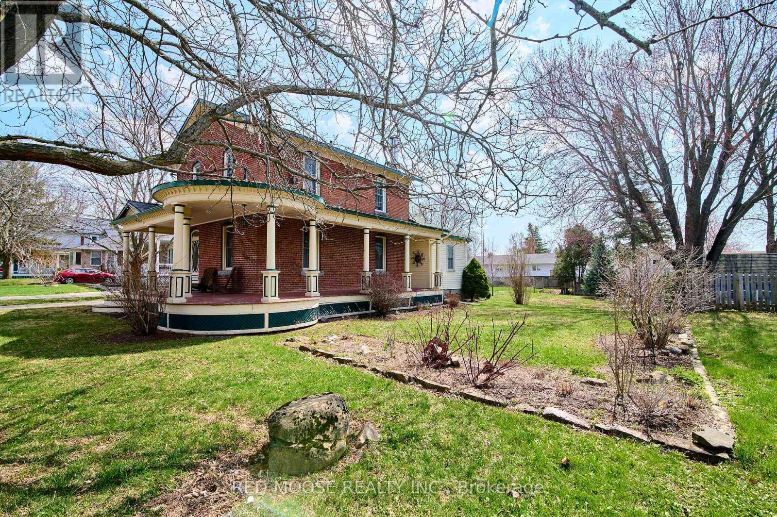 489 FRED STREET - Image 3