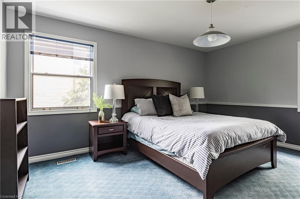 134 BROAD LEAF Crescent, Ancaster, Ontario, L9G3M5 — Photo 34