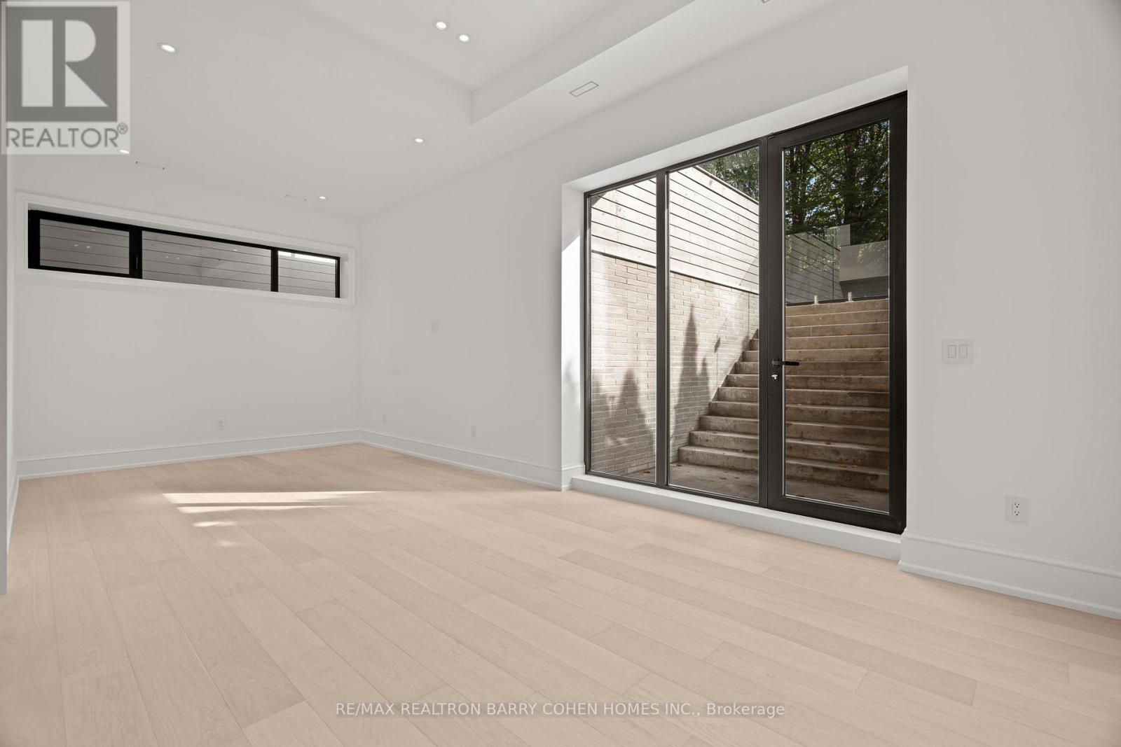 39 CHUDLEIGH AVENUE - 26