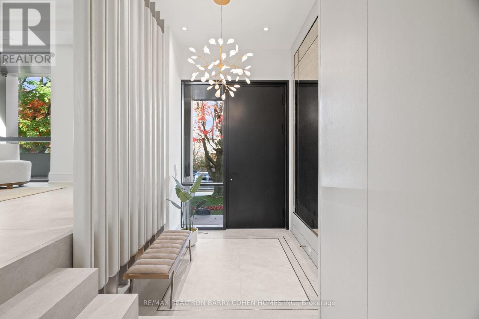 39 CHUDLEIGH AVENUE - 4