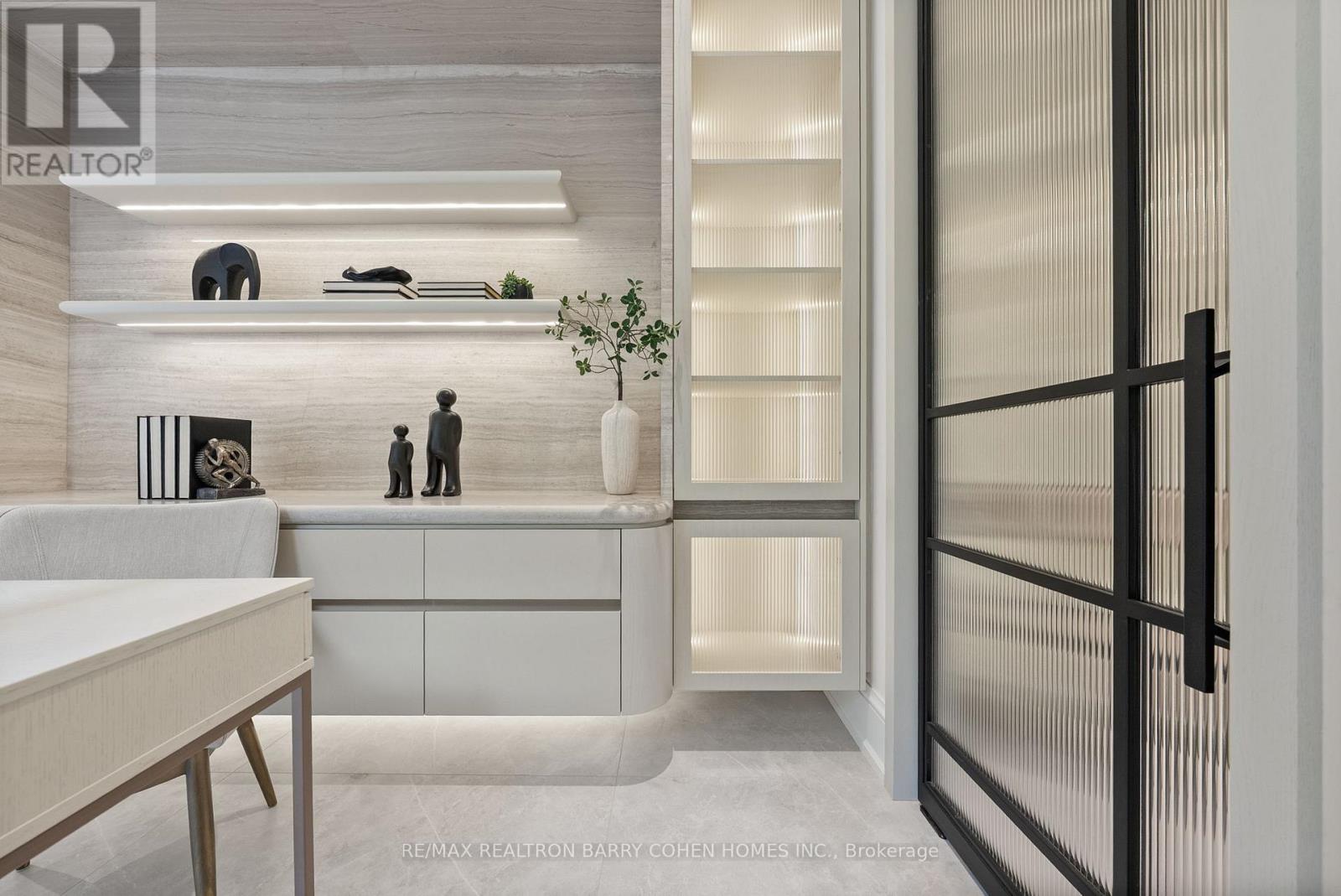 39 CHUDLEIGH AVENUE - 9