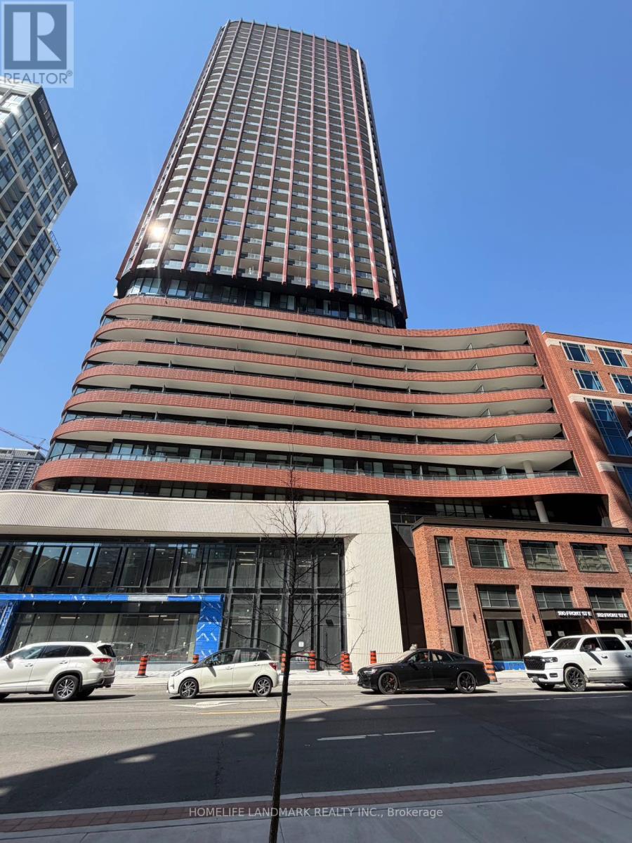 916 - 180 FRONT STREET E