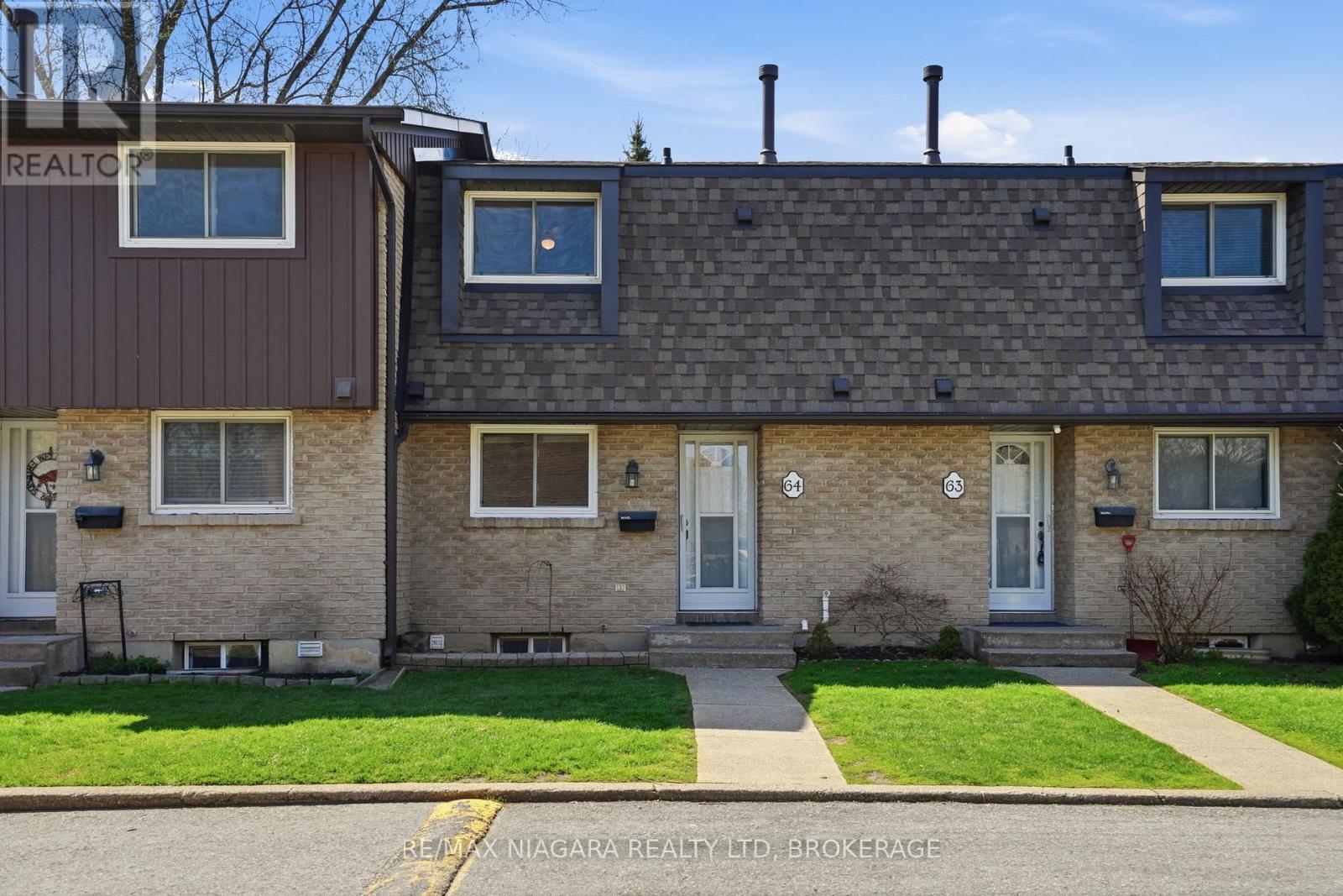 #64 151 LINWELL ROAD - 1