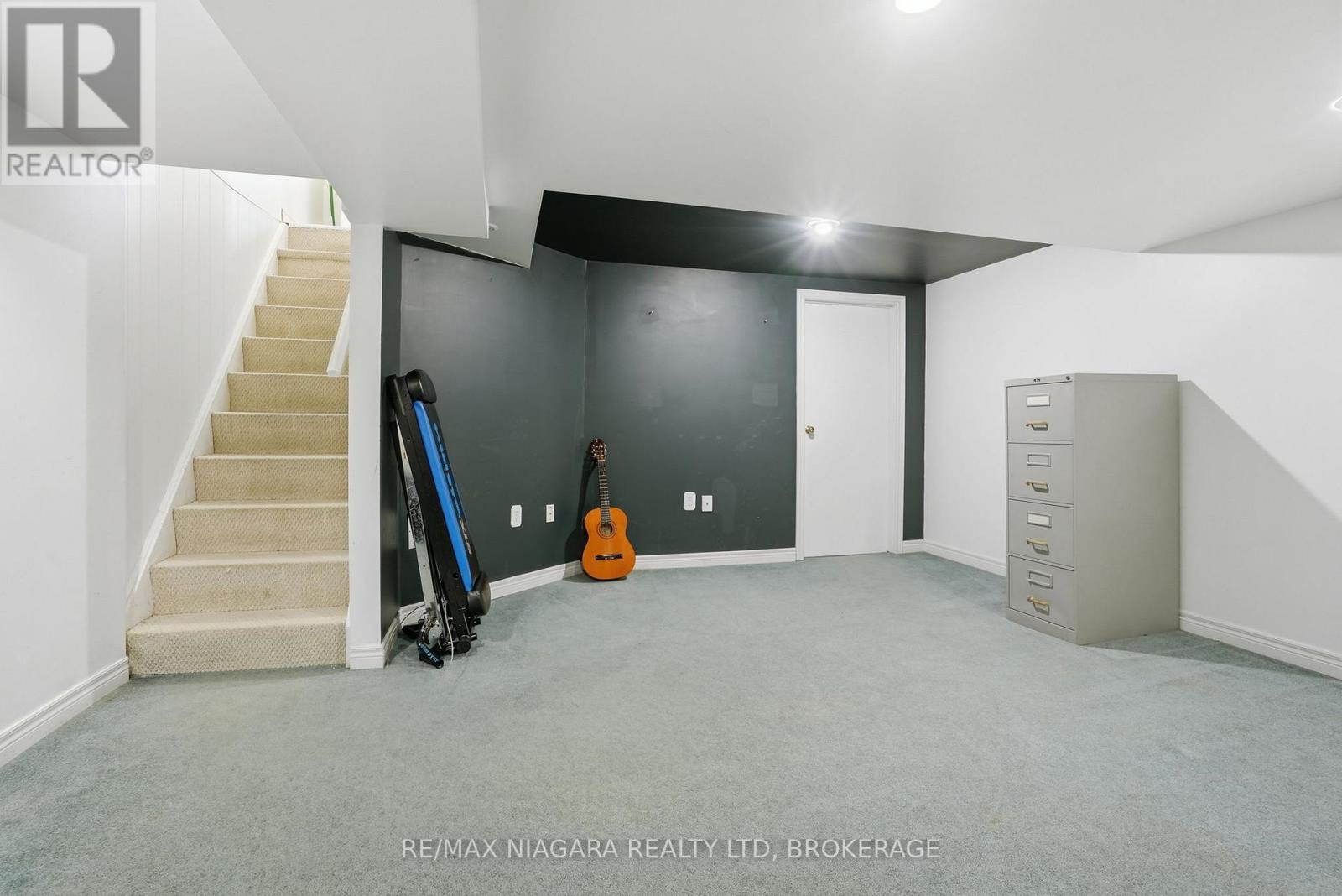 #64 151 LINWELL ROAD - 30