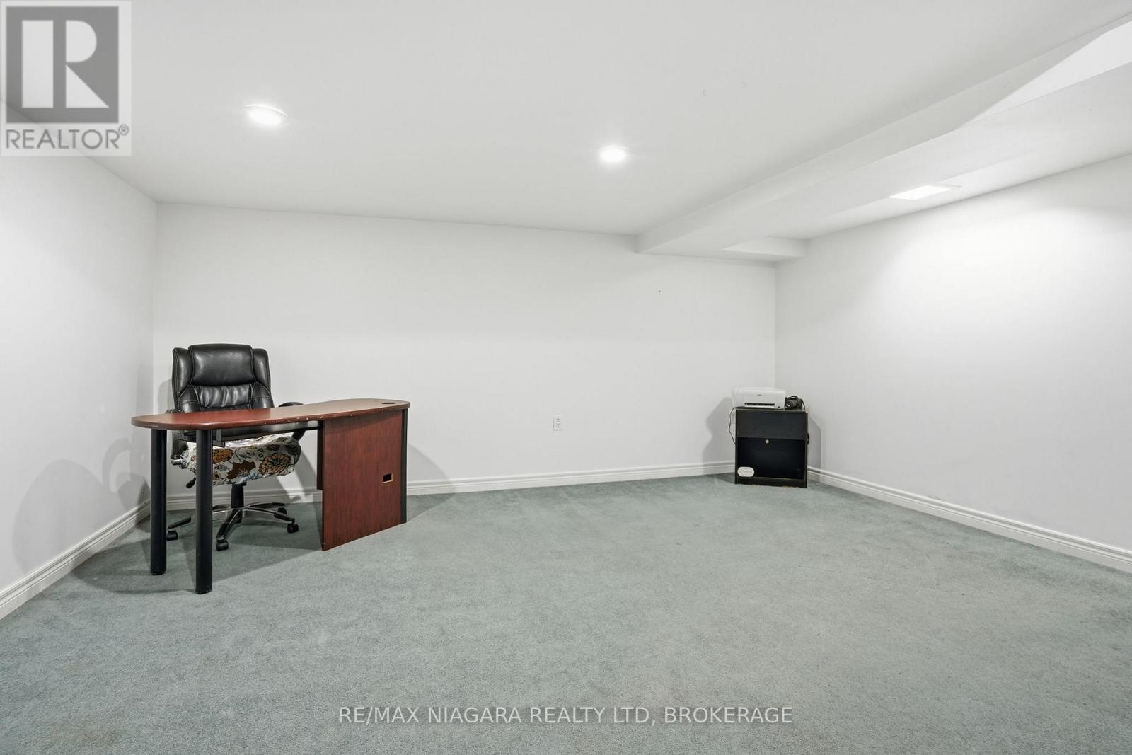 #64 151 LINWELL ROAD - 31